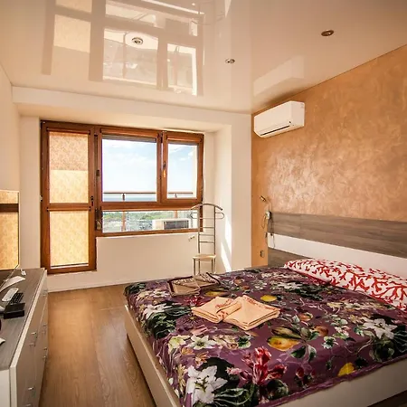Sky 2 Bedroom With Parking And Netflix Apartamento Varna